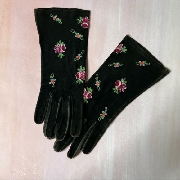 Vintage Accessories - Vintage Suede Leather Embroidered Floral Rose Gloves